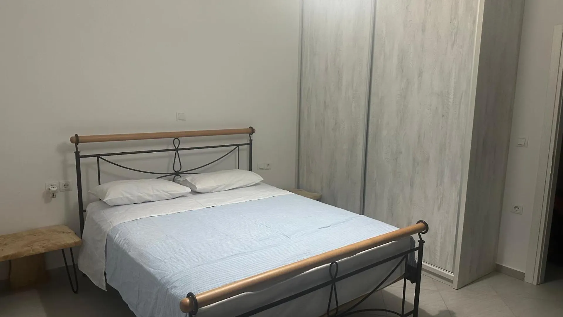 Villa Anderr Sarande 0*,  Albania